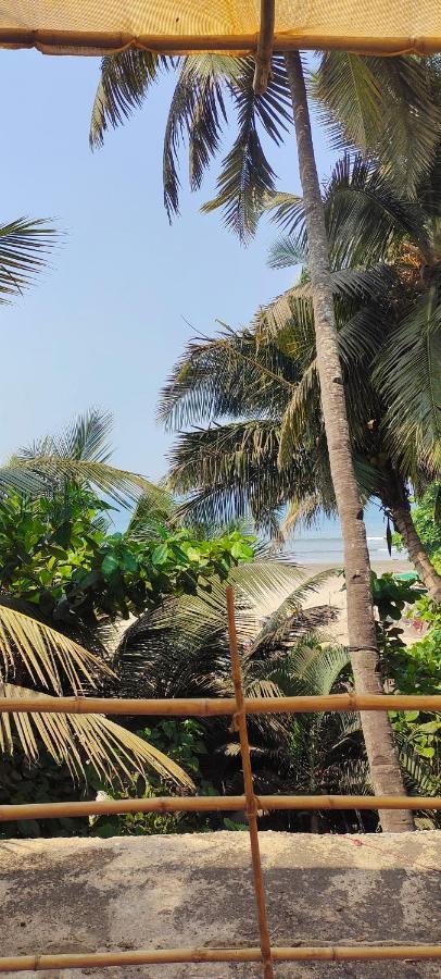 Est Hem Guesthouse Arambol Exterior foto